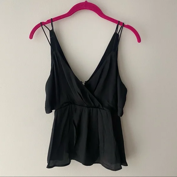 Express Top - Picture 2 of 9